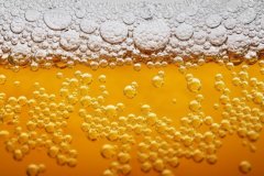 高端化精酿啤酒和普通啤酒的区别？四川红旗星啤酒解读