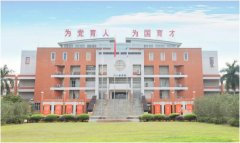 定位办学特色，广州商学院为广州经济建设贡献力量