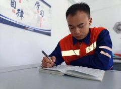苏天然|作业车前进路上奏响青春乐章