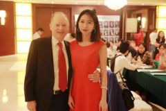 新航道武汉学校雅思4R个性化学术战队听力名师温琦-温柔拆解考点的 ＂声音捕手＂